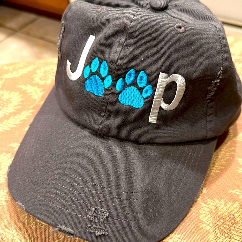 NWOT Jeep Puppy Paws Retro Cap